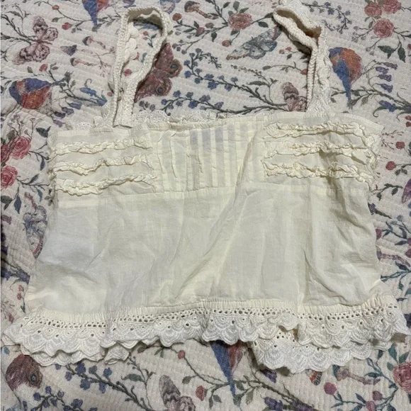 EDIKTED Hera Ruffle Cotton Button-Up Top - Picture 3 of 4